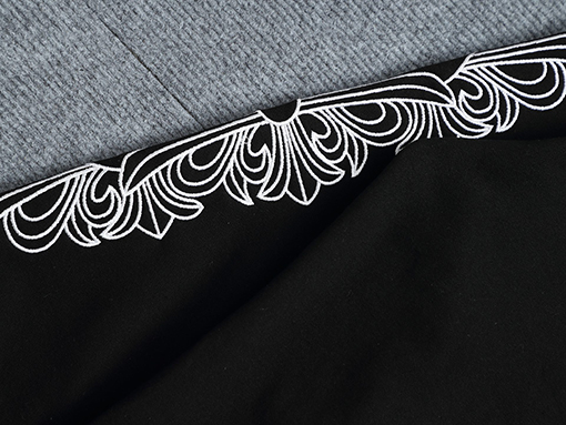 クロムハーツ ヘビーデューティーウォッシュデニム刺繍ロゴパーカー