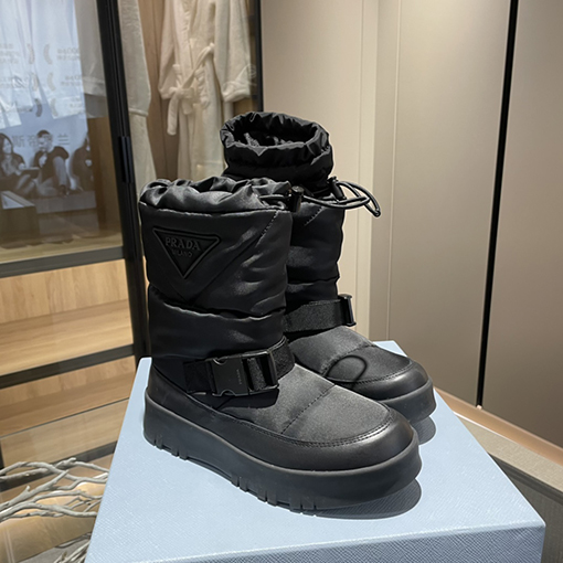 プラダスーパーコピー 新モデル人気のあるリストスノーブーツ
