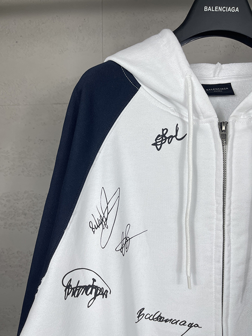 バレンシアガ ウォッシュダメージした手描きのグラフィティのフード付きジップアップスウェットシャツ