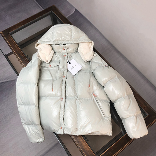 モンクレール Erea レディース ショートスクエアキルティングダウンジャケット