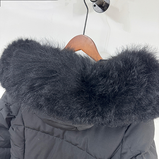 モンクレールスーパーコピー ウールカラーのレディースミドル丈フード付きダウンジャケット