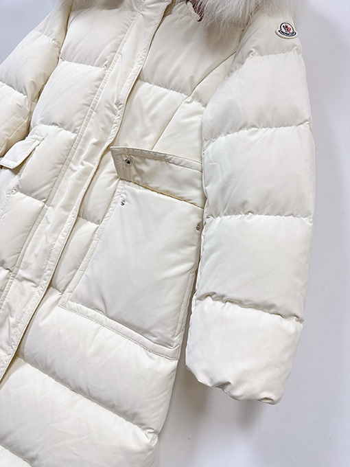 モンクレールスーパーコピー ウールカラーのレディースミドル丈フード付きダウンジャケット