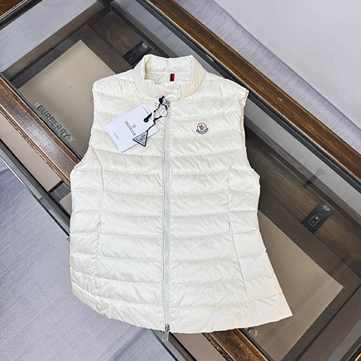 モンクレールスーパーコピー lgens レディースクラシックフィットダウンベスト