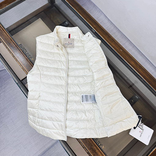 モンクレールスーパーコピー lgens レディースクラシックフィットダウンベスト