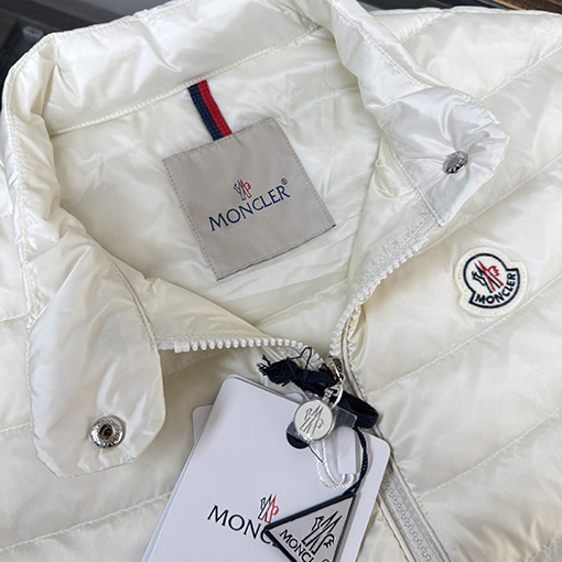 モンクレールスーパーコピー lgens レディースクラシックフィットダウンベスト