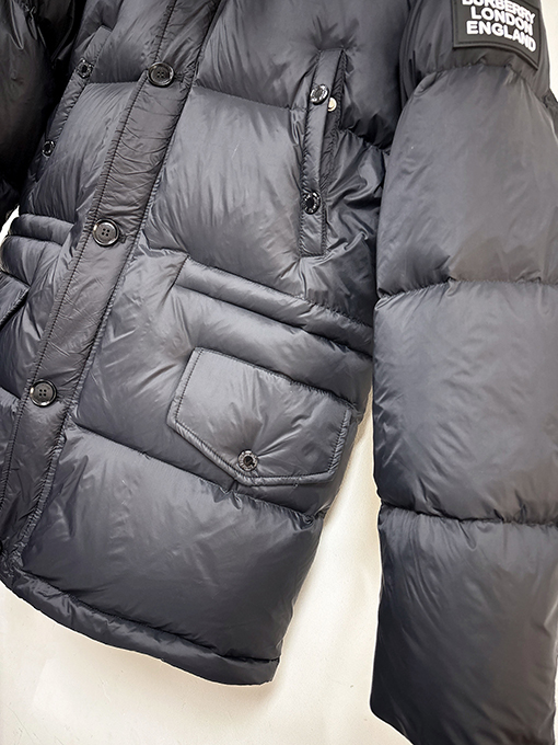 バーバリー 新作ミドル丈チェック柄ダウンジャケット