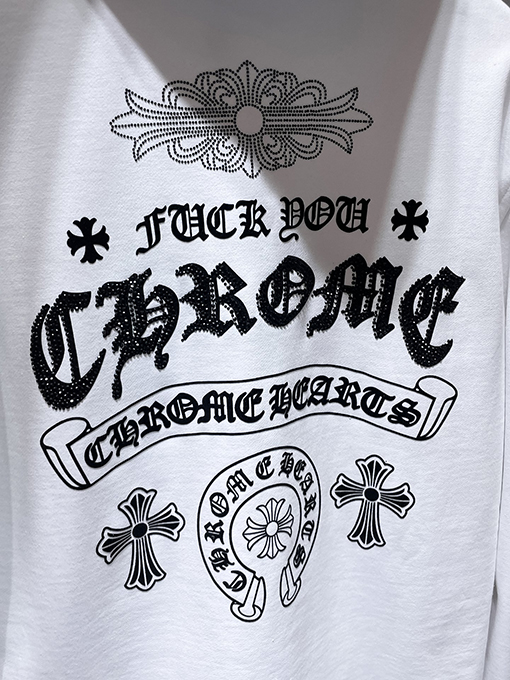 クロムハーツスーパーコピー 馬蹄形のサンスクリット文字パーカー