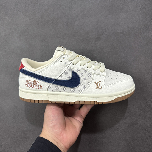 Nike SB Dunk Low × LV コラボレーションホワイトブラウンダークブルーのスウッシュプリントスニーカー