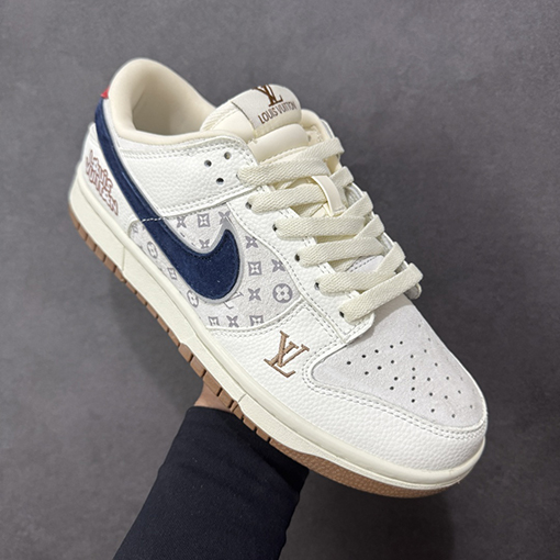 Nike SB Dunk Low × LV コラボレーションホワイトブラウンダークブルーのスウッシュプリントスニーカー