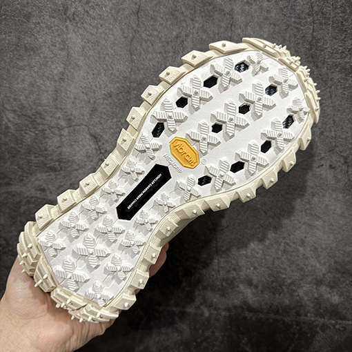 モンクレール Trailgrip Gore-Tex ローカットプラットフォーム軽量のアウトドアハイキングシューズ