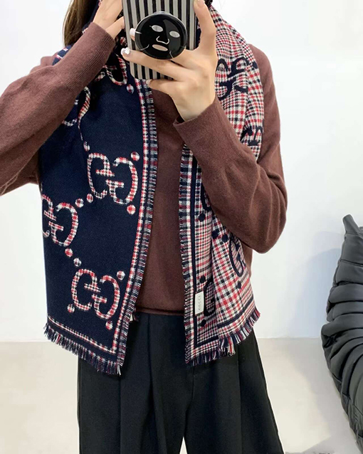 グッチ チェック柄Gウールスカーフ