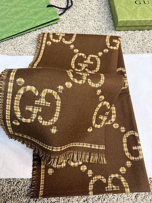 グッチ チェック柄Gウールスカーフ