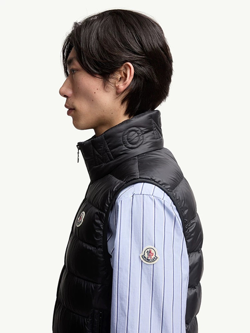 モンクレールスーパーコピー Gallienne 新作レザーバッジウールダウンベスト