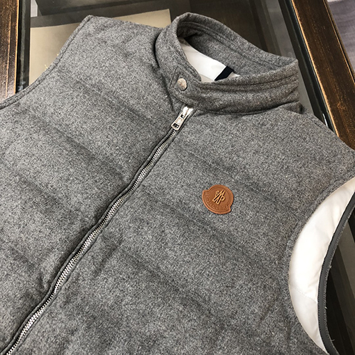 モンクレールスーパーコピー Gallienne 新作レザーバッジウールダウンベスト