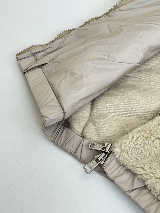 モンクレール 幾何学模様のジャカードウール混紡プラッシュフード付きジャケット