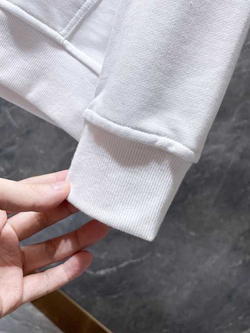 クロムハーツ クロス柄のハンドメイドアップリケ刺繍スタッズパーカー