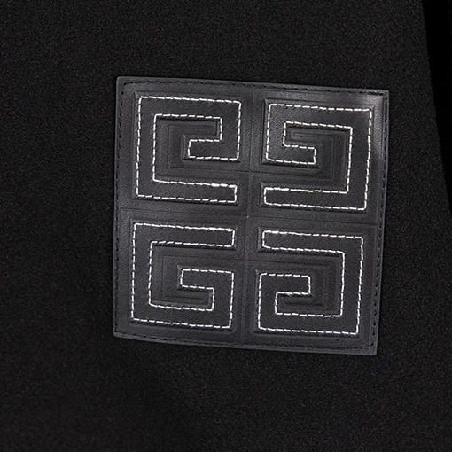 ジバンシイ ランウェイベースボールユニフォーム