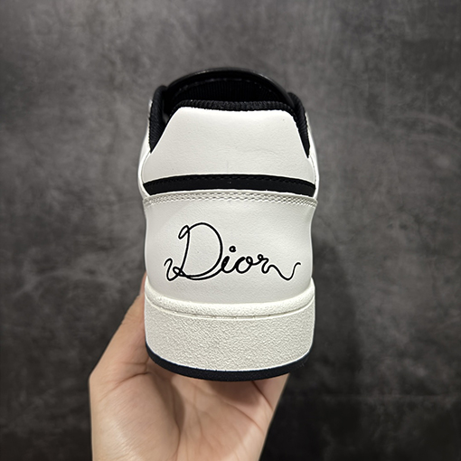 ディオール B27 シリーズの最高級バージョンスニーカー