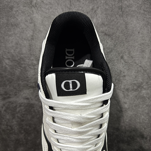 ディオール B27 シリーズの最高級バージョンスニーカー