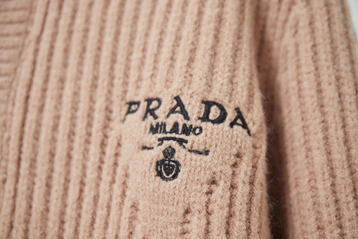 プラダコピー 新しい刺繍ニットカーディガンセーター