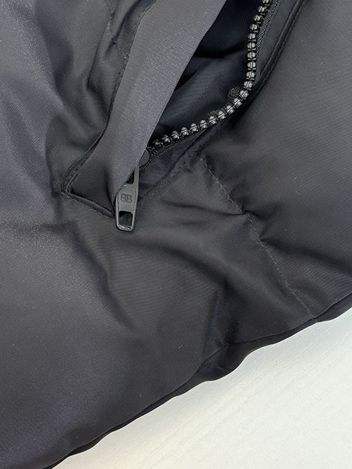 バレンシアガ Balenciaga LOOP SPORTS ICON ピン刺繍入り両面コットンパッド入りジャケット