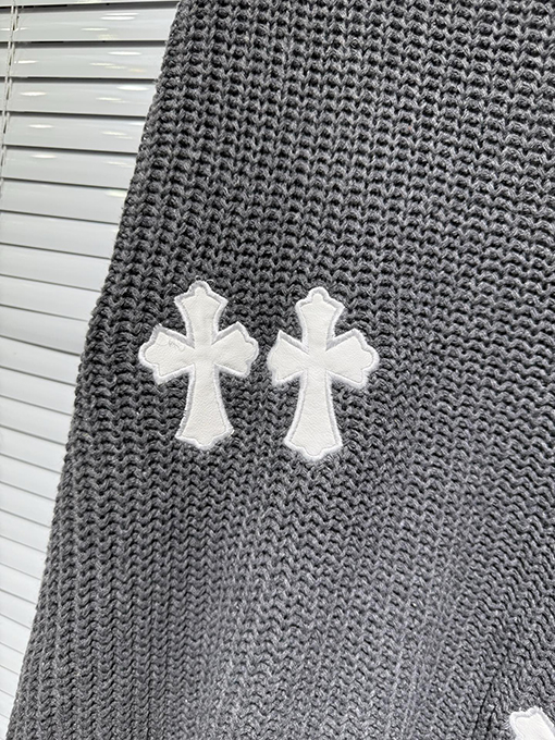 クロムハーツ ランウェイスタイルのチャンキーニットのルーズフィットセーター