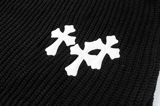 クロムハーツ ランウェイスタイルのチャンキーニットのルーズフィットセーター