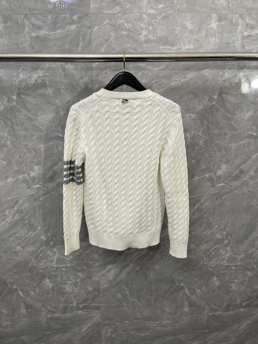 トムブラウン プレッピースタイルのチャンキーニットカーディガンセーター