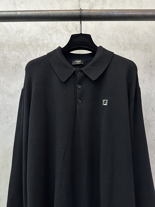 フェンディコピー ダブルFプリントメタルロゴニットポロシャツ