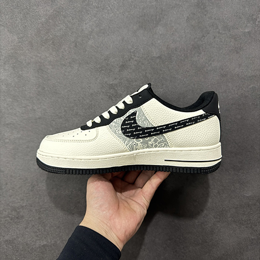 バレンシアガ Nike Air Force 1'07 Low X Balenc1aga コラボレーションスタイルスニーカー