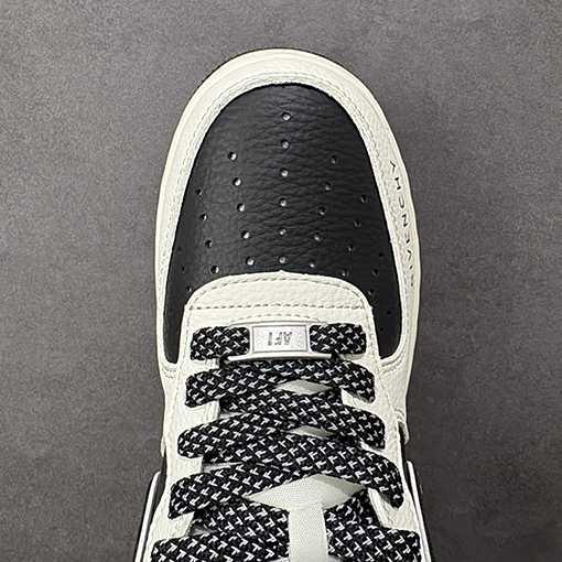 ジバンシイ Nike Air Force 1'07 Low X Givenchy コラボレーションスタイルスニーカー