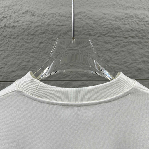 ディオール 新作の長袖クルーネックスウェットシャツ