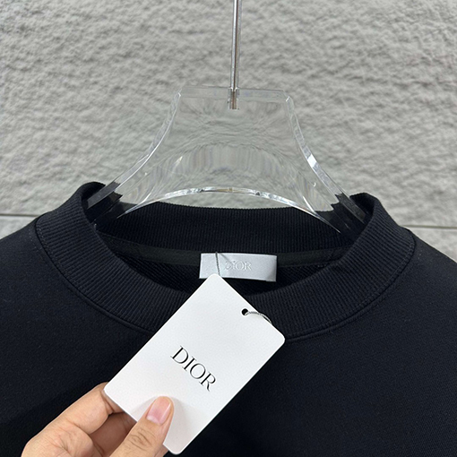 ディオール 新作の長袖クルーネックスウェットシャツ