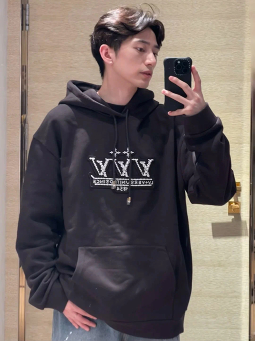 ルイヴィトン ラインストーンホワイトパールエンブレムフード付きスウェットシャツ