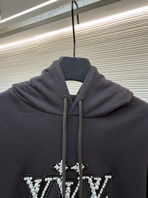 ルイヴィトン ラインストーンホワイトパールエンブレムフード付きスウェットシャツ