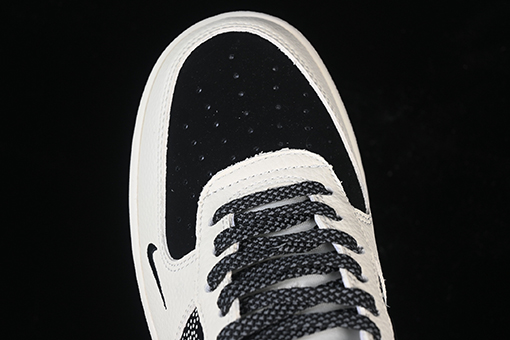 ジバンシイ Nike Air Force 1'07 Low X Givenchy コラボレーションローカットスニーカー