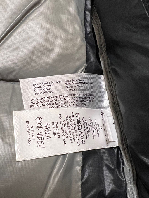 ステューシーコピー クラシックレターフード付きダウンジャケット