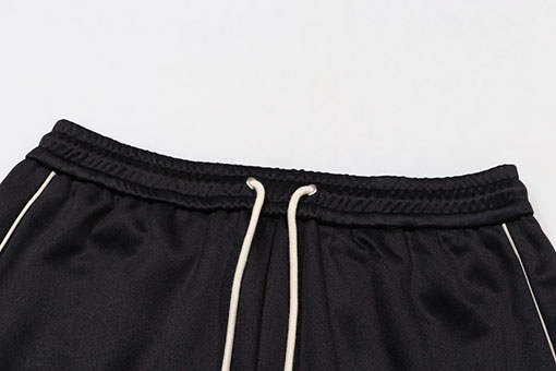 セリーヌ 新しいスポーツパンツ