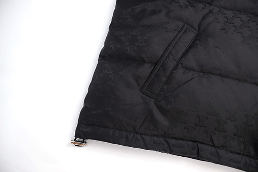 セリーヌ ダークパターンのオールオーバープリントダウンジャケット