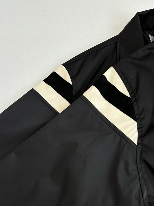 セリーヌ ストライプのカラーブロック凱旋門刺繍りジャケット