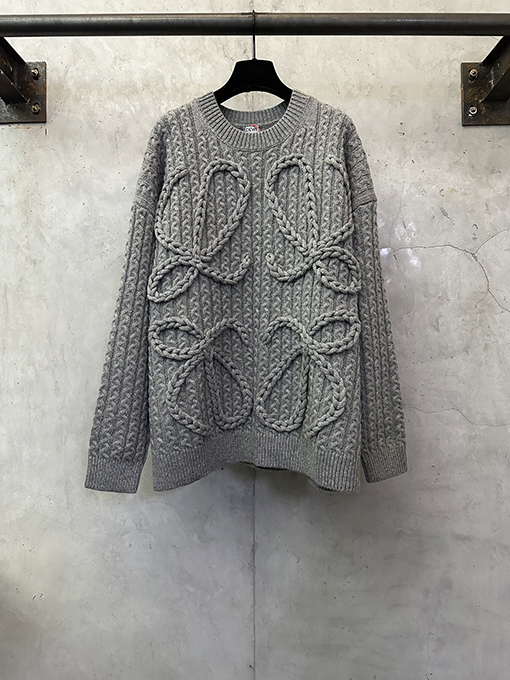 ロエベスーパーコピー ケーブルニットセーター