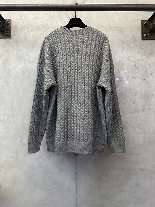 ロエベスーパーコピー ケーブルニットセーター