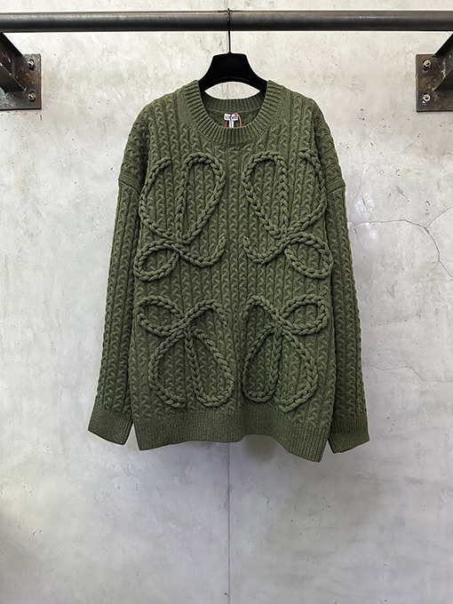 ロエベスーパーコピー ケーブルニットセーター
