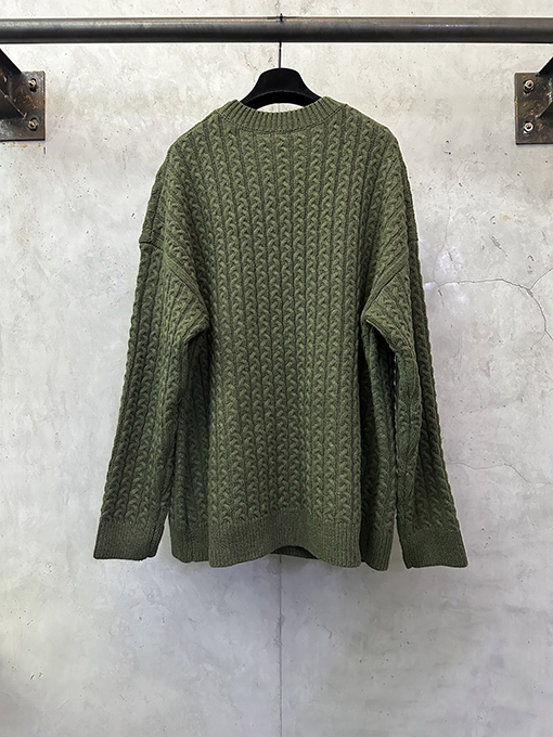 ロエベスーパーコピー ケーブルニットセーター