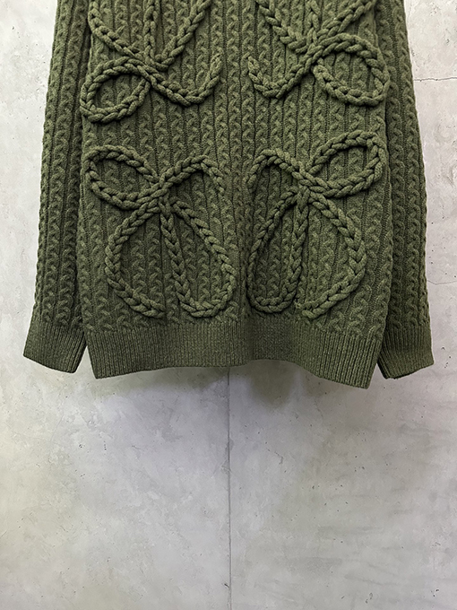 ロエベスーパーコピー ケーブルニットセーター