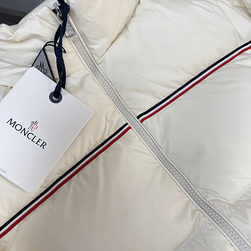 モンクレール メンズスタンドカラーダウンジャケット