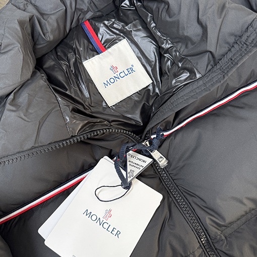 モンクレール メンズスタンドカラーダウンジャケット