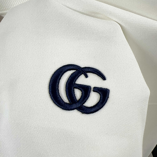 グッチ クラシックなダブルGロゴ刺繍スウェットシャツ