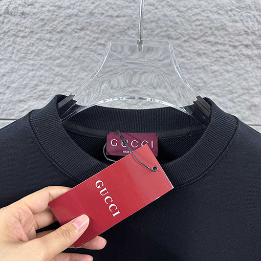 グッチ クラシックなダブルGロゴ刺繍スウェットシャツ