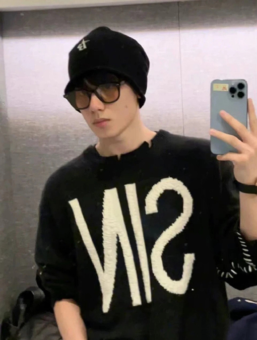 セントマイケルスーパーコピー SIN 破壊するセーター